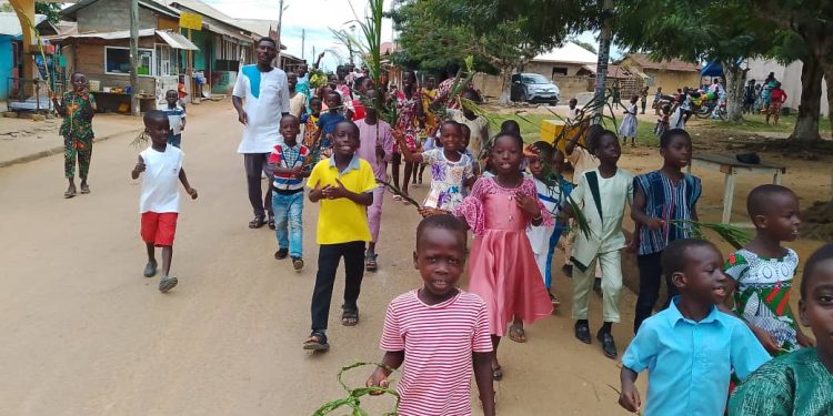 Believers in Christendom Mark Easter and Palm Sunday at Awiebo-Basake with Church Activities
