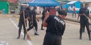 Nzema East MCE/MP Leads Massive Clean-Up Exercise in Axim on Independence Day